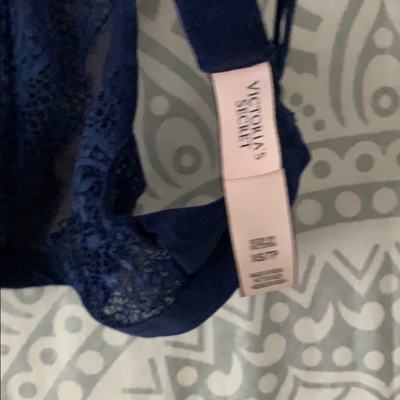 Victoria secret lace halter bralette - Picture 2 of 2